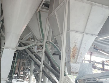 Supplier, Manufacturer of Quartz Gritz in India